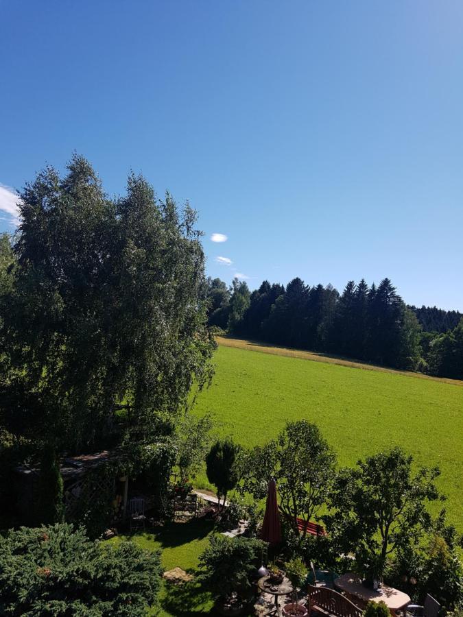 Montanregion Erzgebirge-Ihr Urlaub Ist Unsere Herzenssache Langenberg  外观 照片